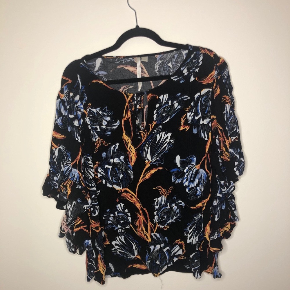 • FINAL DROP • keyhole blouse
